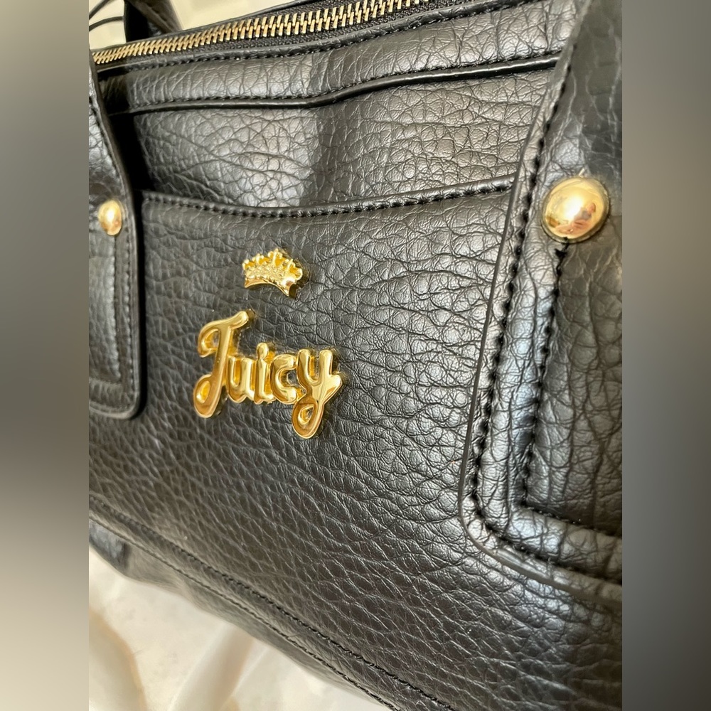 **Sold** Y2K Juicy Couture Black Leather Purse with Hot Pink Lining - Picture 3 of 15